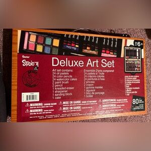 Darice Deluxe Art Set with Multicolor Supplies